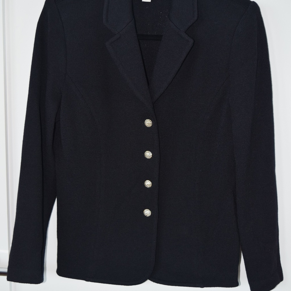St. John Jacket - Picture 2 of 3
